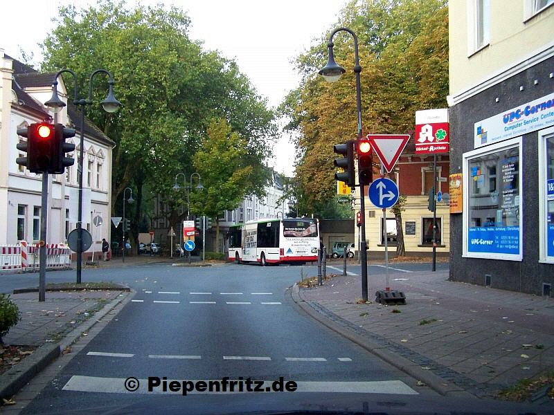 Mont-Cenis-Str. / Kirchstr. Richtung Akademie.