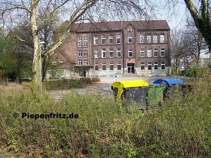 Forellstrasse / Forellschule.