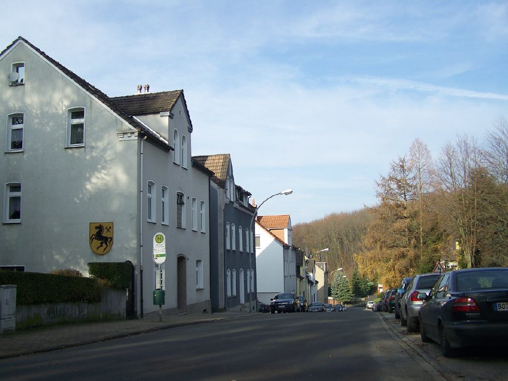 Bergstrasse Zufahrt aus Bochum-Bergen.