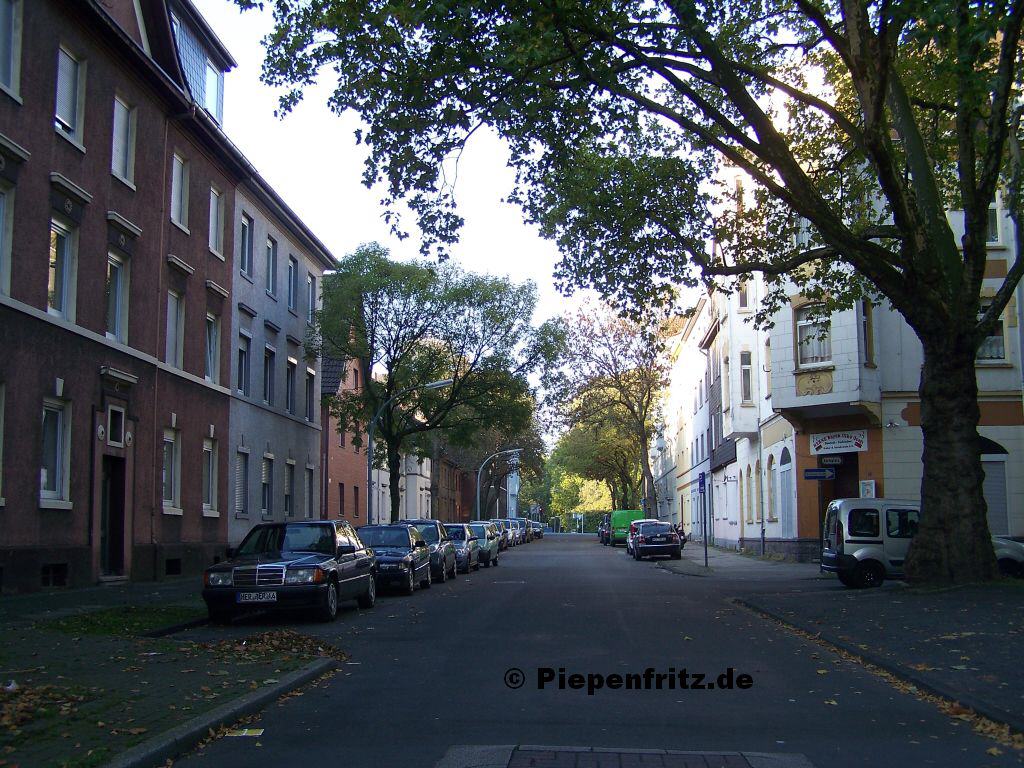 Auguststrasse Richtung Schloss Str&uuml;nkede.