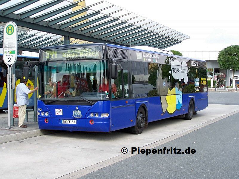 Neoplan N4416 Beschaffungsjahr 2001.