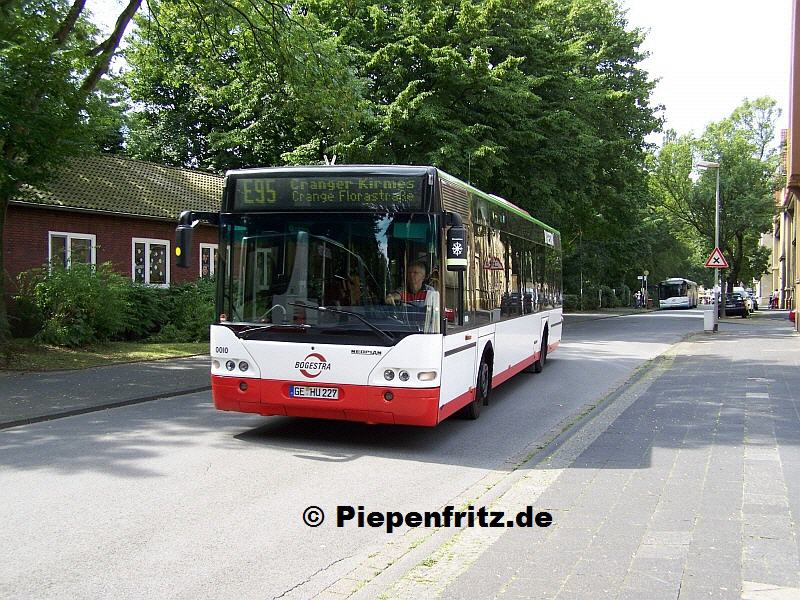 Neoplan N4416 Beschaffungsjahr 2000, ausgem. 2011.