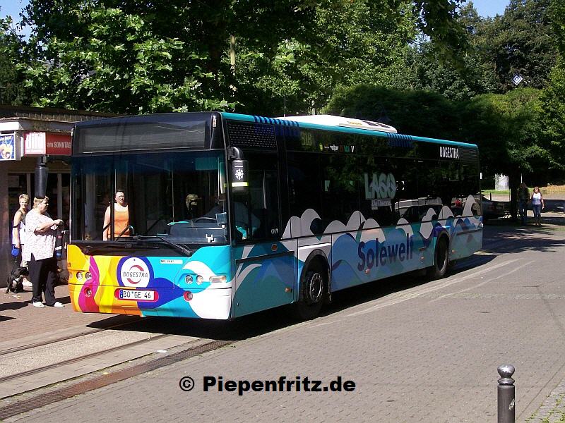 Neoplan N4416 Beschaffungsjahr 2001.