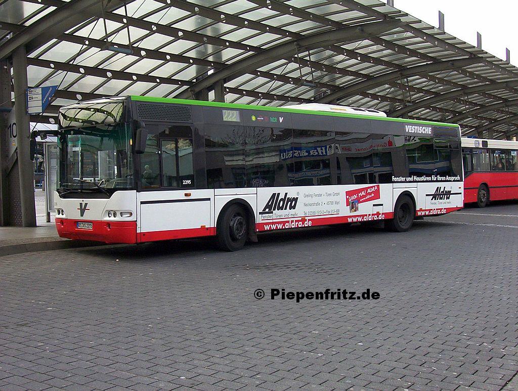 Neoplan N4416 Beschaffungsjahr 2000, verbrannt.