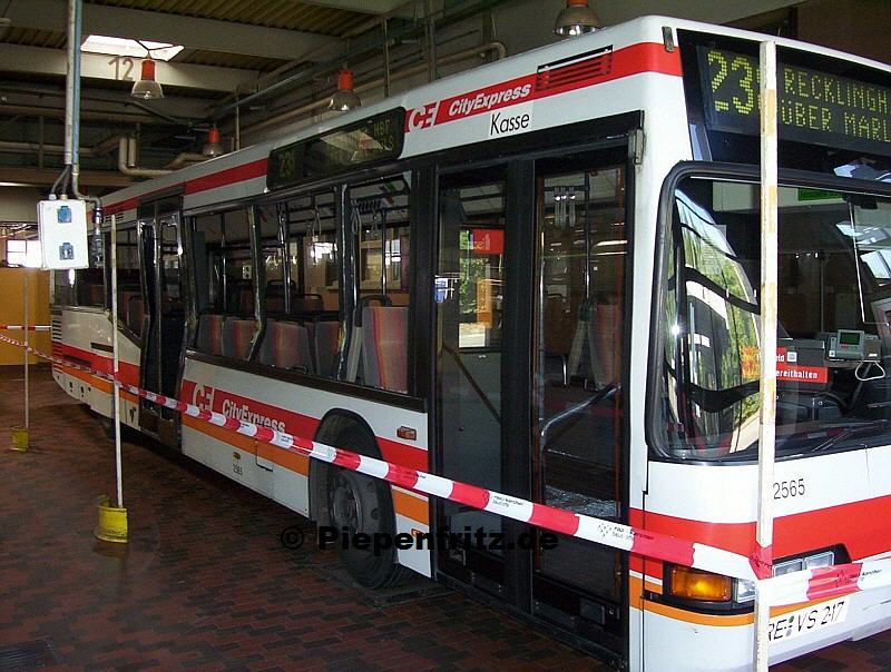 Neoplan N4014 Beschaffungsjahr 1996.